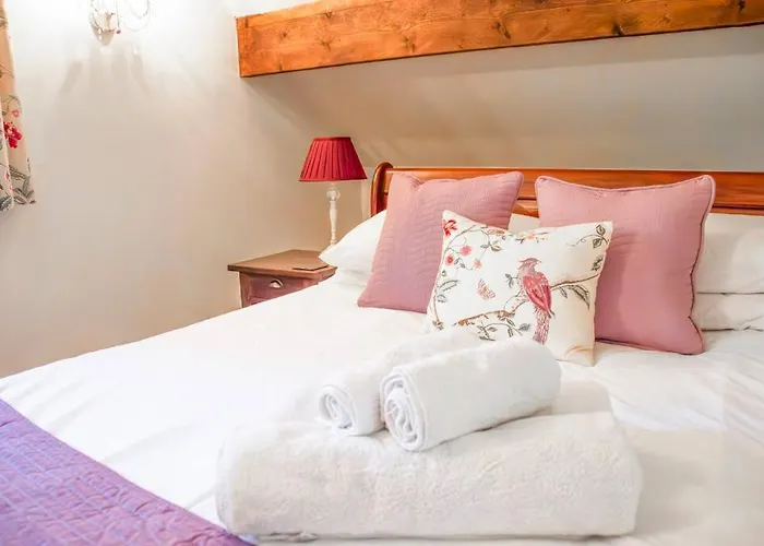 The Snug, Beautiful Country Retreat